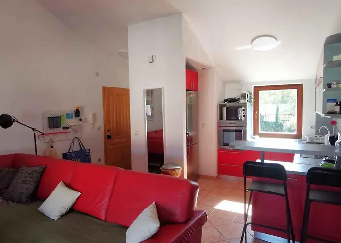 Appartement With A - C In Vantacici-insel Krk 55370