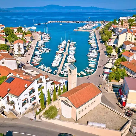 Apartament With A - C In Vantacici-insel Krk 55370