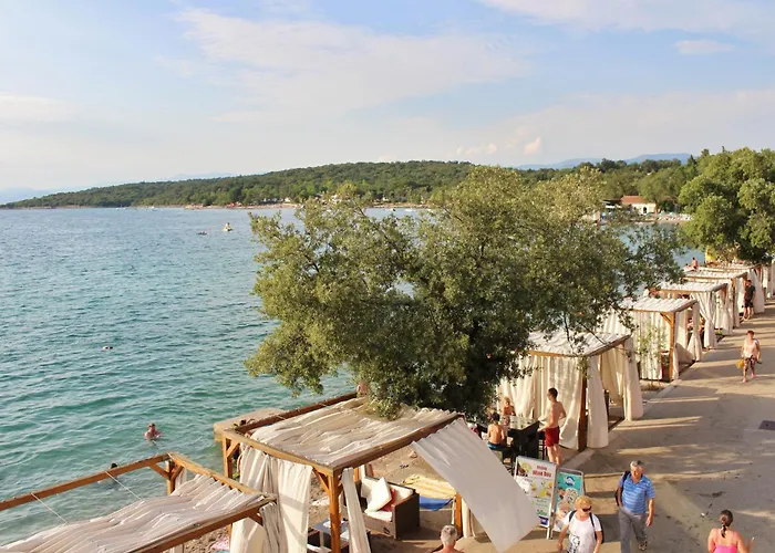 Apartament With A - C In Vantacici-insel Krk 55370 *